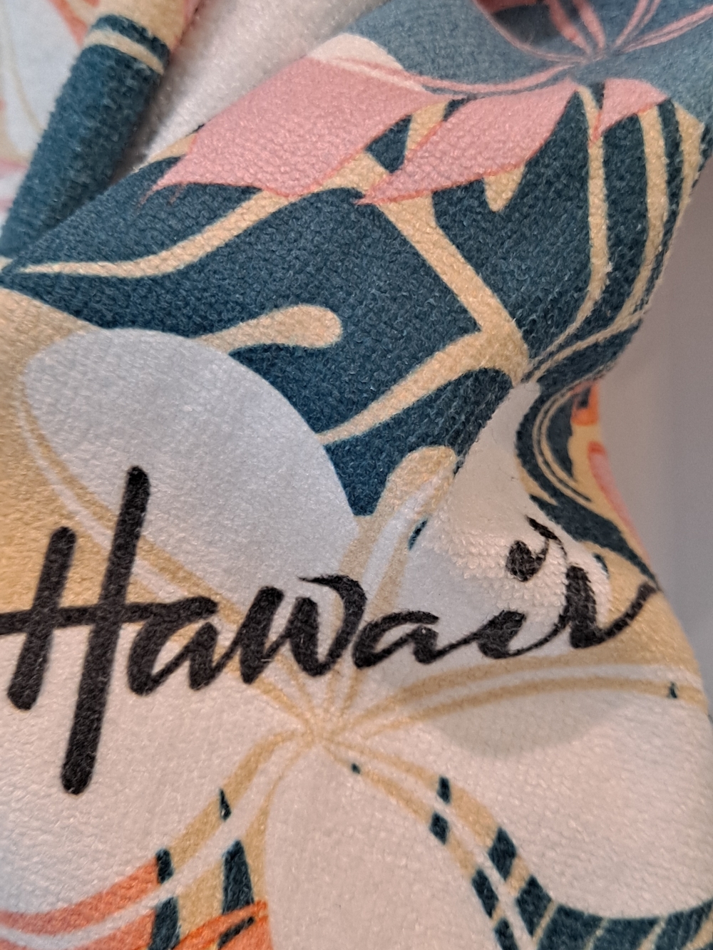 AJW Inc. Hawaii Floral Microfiber Kitchen Towel - Multicolor